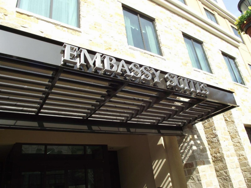 Embassy Suites By Hilton San Antonio Riverwalk-Downtown